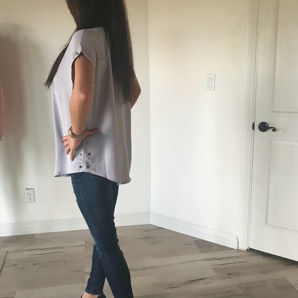 Light blue blouse - Picture 3 of 3